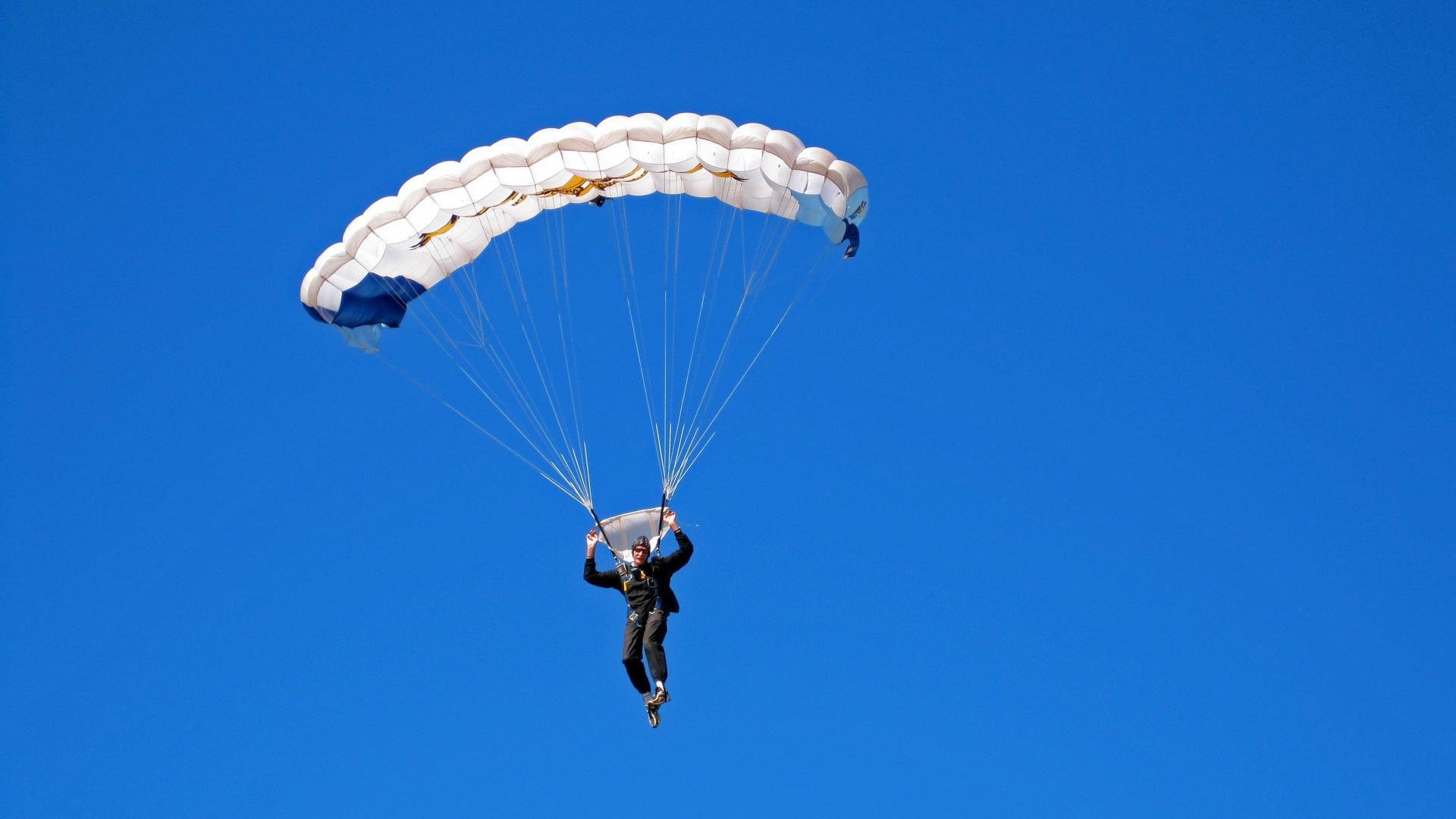 黎巴嫩男篮在西亚锦标赛中持续奋战，冲击奥运资格，黎巴嫩男子篮球队